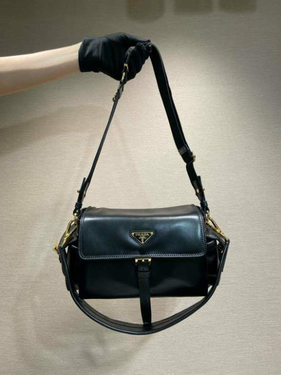 Picture of Prada Handbags _SKUfw208749513fw